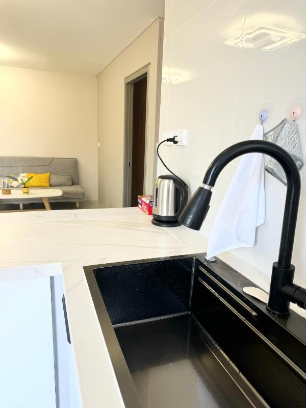 Pacific Stay 3bedroom Near McDonalds - image 12