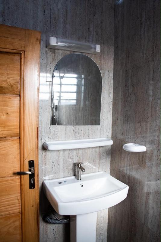 Luxproperties - image 14