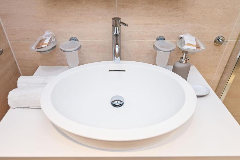 Corba Luxury Lake View Apartment - image 18