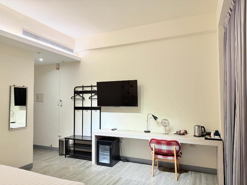 KLA B&B - image 11