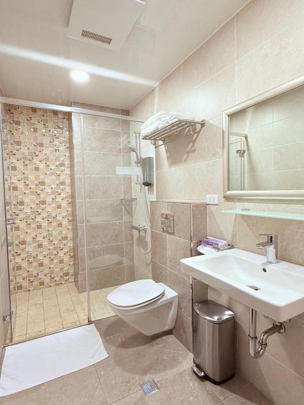 KLA B&B - image 13