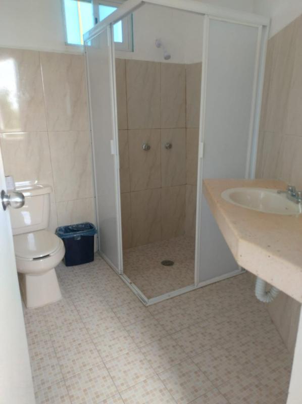 Hotel Las Palmas en Laurel - image 5