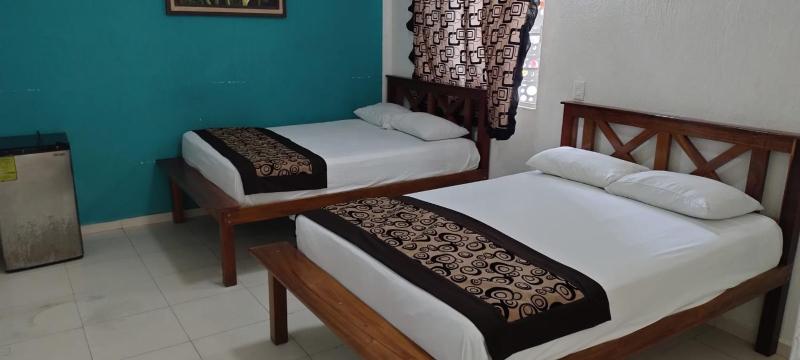 Hotel Las Palmas en Laurel - image 8