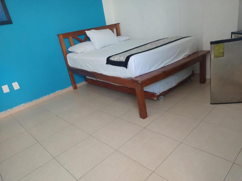 Hotel Las Palmas en Laurel - image 14