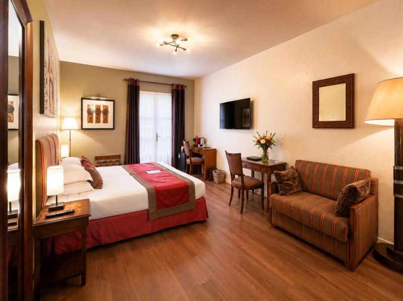 Hôtel D'Aragon - Place de La Comédie - - image 32
