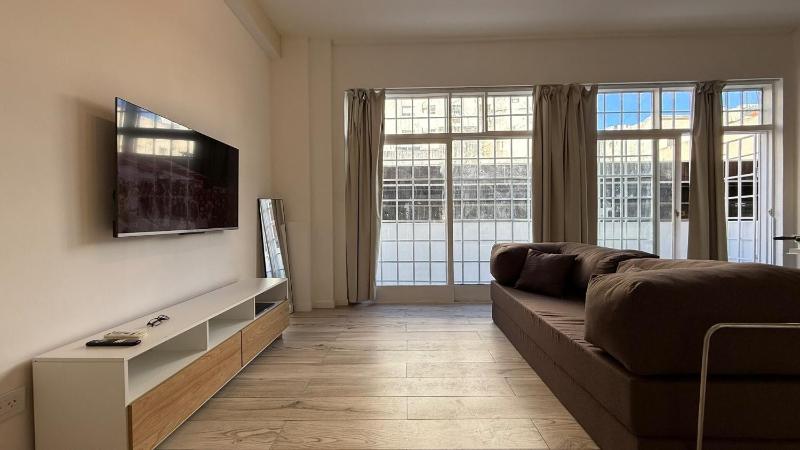 Modern Studio at Obelisco with Gaming Zone - image 3