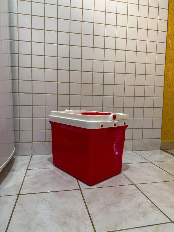 em frente à PRAIA; piscina; 1 quarto; WiFi; estacionamento 1 carro; até 5 pessoas - image 30
