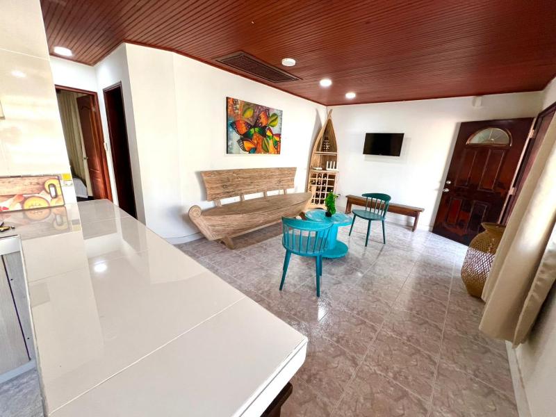 Limsor Beach Frente al mar - image 12
