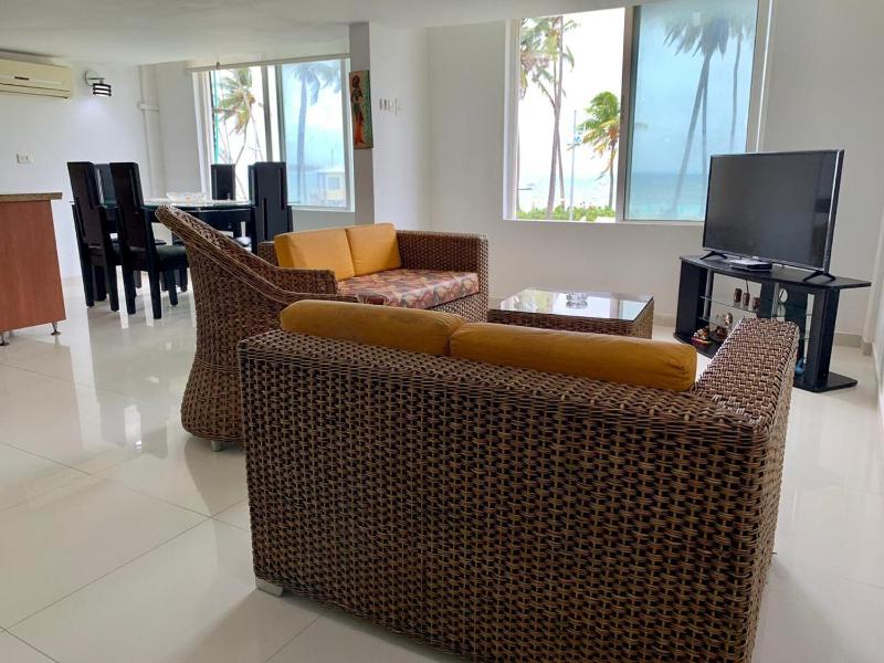Limsor Beach Frente al mar - image 18