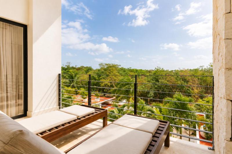 The Strabon Tulum - image 11