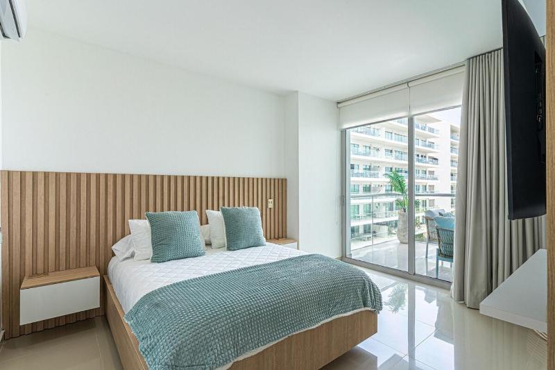 Oceanfront · 2 Bedrooms · Morros Ultra - image 2