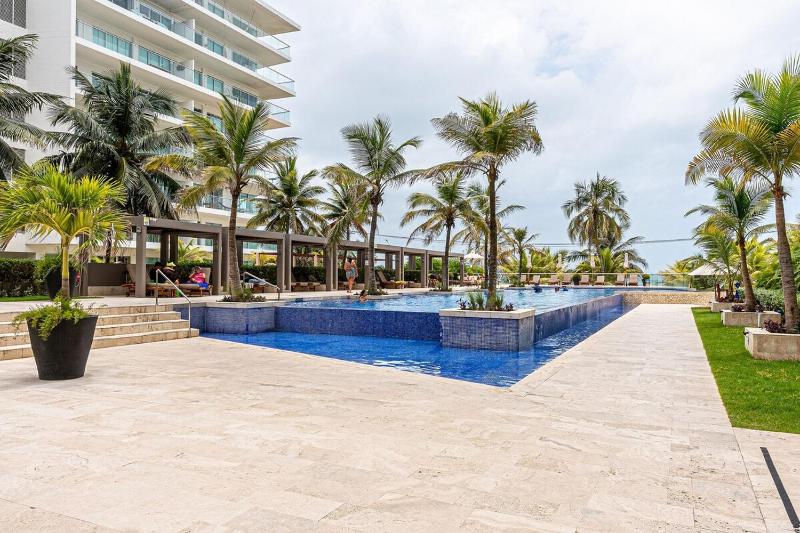 Oceanfront · 2 Bedrooms · Morros Ultra - image 4