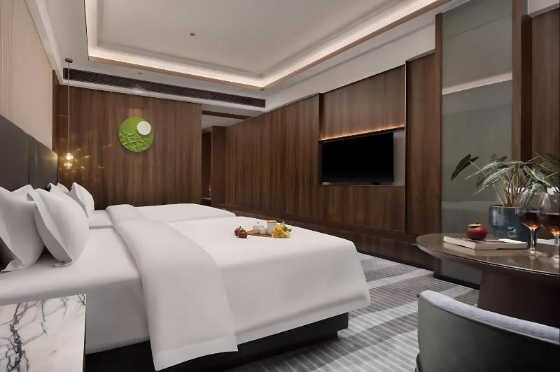 Changsha Kangnian Sega Hotel Wanjiali Shopping Mall Prime Location Near Subway Exit 1 Excellent Buffet Breakfast Smart Choice for Business Travelers and Tourists in Lively Downtown Area - image 3
