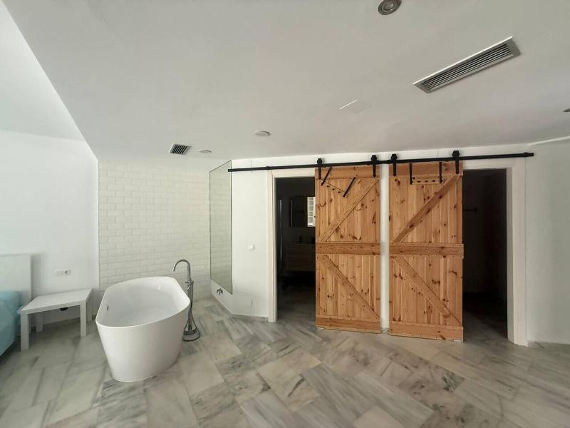 Villa en Marbella para 8 en 1ra linea de playa - image 18