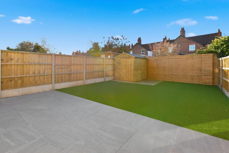 Luxury 4-Bed Contractor/Family House Sleeps 7 - image 14