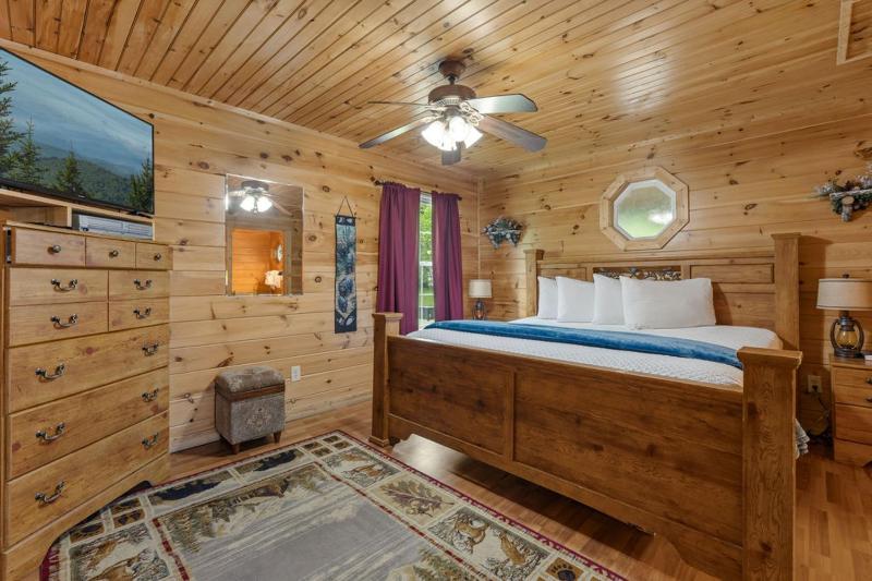 Cabin T T for Tennessee Time to Relax - image 6