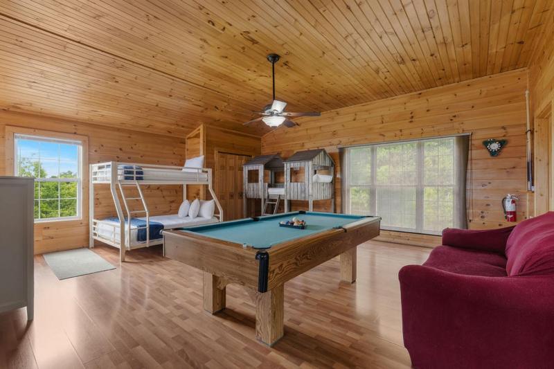 Cabin T T for Tennessee Time to Relax - image 25