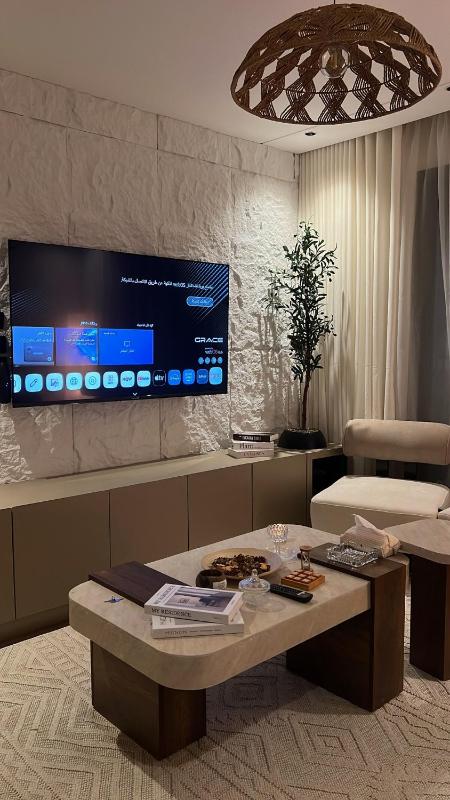 Bohemian apartment with private parking and self check-in - image 2