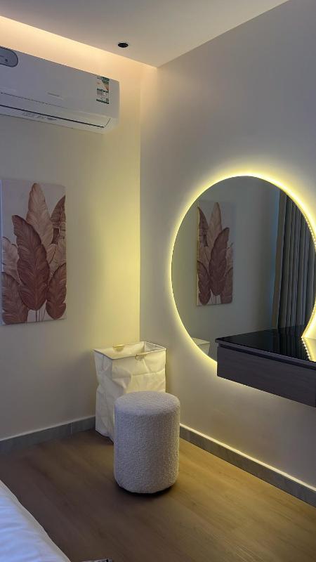 Bohemian apartment with private parking and self check-in - image 8