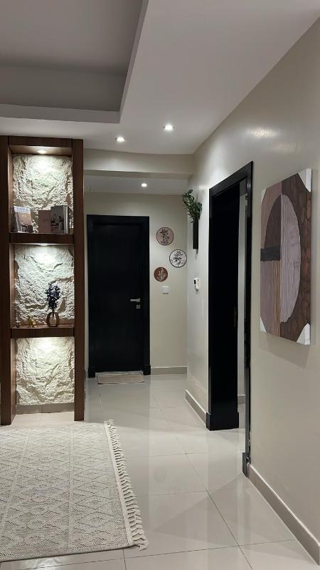 Luxury suite with elegant design - image 10