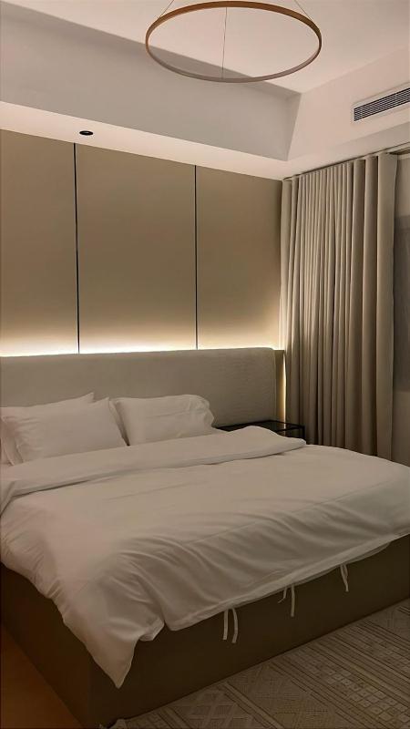 Luxury suite with movie theater and private parking - image 11