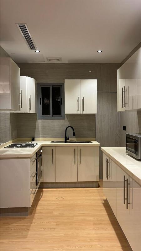 Luxury suite with movie theater and private parking - image 7