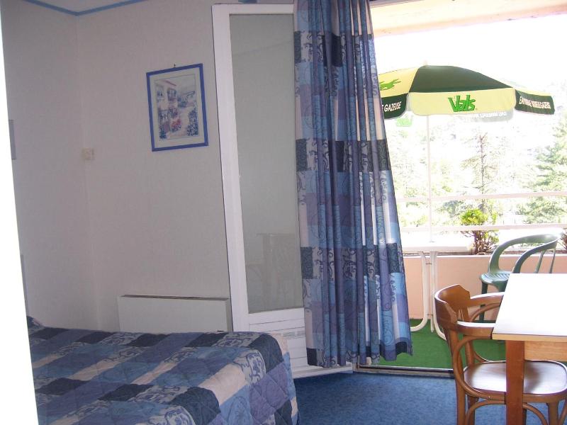 Superior Double Room with Terrace image 3