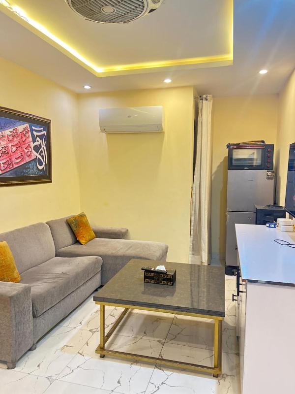 Daily Room Stay - Rizco Heights 2 - image 5