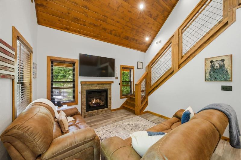 Wiley's Bend cabin - image 7