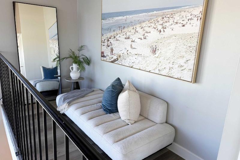 1011 N Bayfront B - Light Bright Balboa Island with Bay Views home - image 14