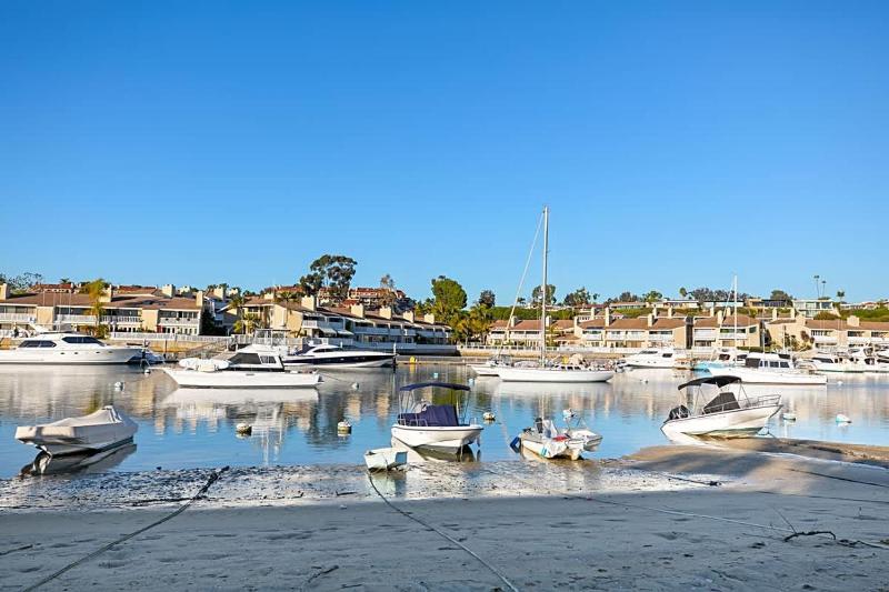 1011 N Bayfront B - Light Bright Balboa Island with Bay Views home - image 18