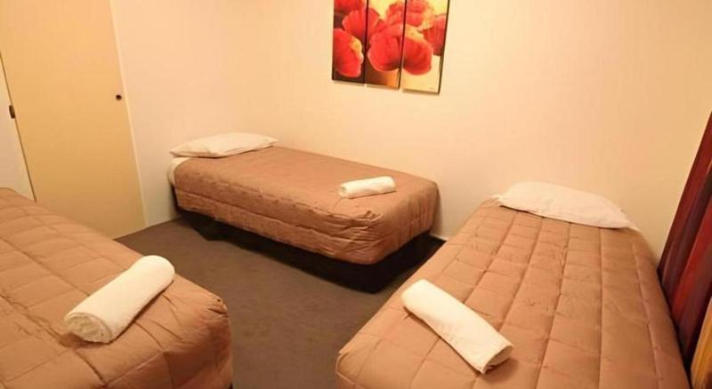 Avalon Motels - image 29