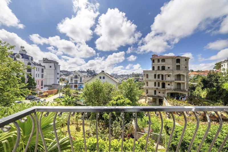 Villa Hồ Bơi Sân Vườn Trung Tâm Đà Lạt - image 9