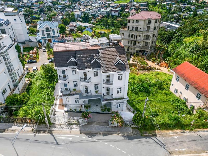 Villa Hồ Bơi Sân Vườn Trung Tâm Đà Lạt - image 4