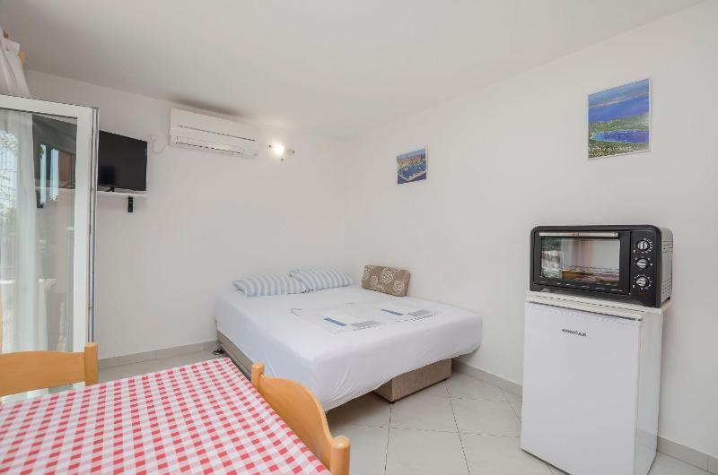 Apartment Lovre - image 9