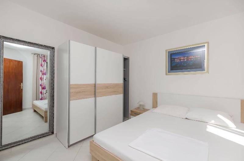Apartment Lovre - image 14