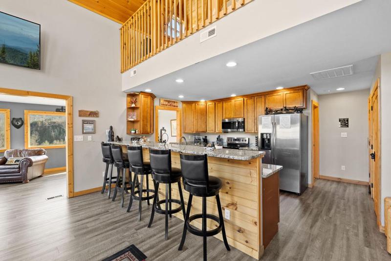 Honey Bear Lodge Sweet Stays in the Smokies - image 17
