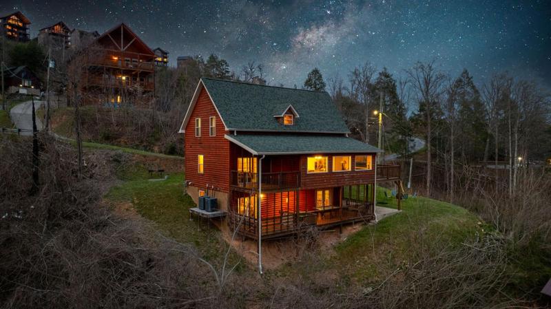 Honey Bear Lodge Sweet Stays in the Smokies - image 43