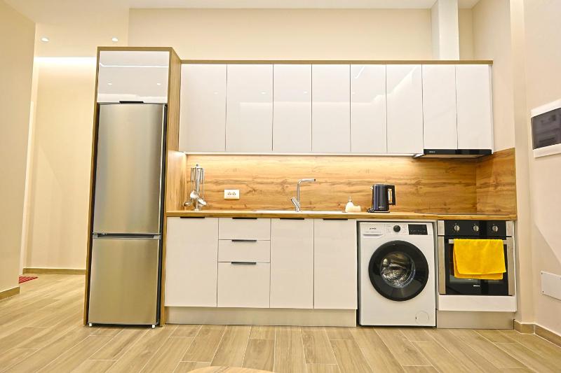 Coastline Luxury Studios & Apartment - image 15