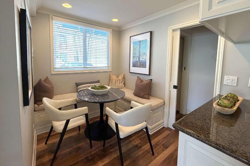 1011 N Bayfront A - Breathtaking Bay Views- Beautiful Balboa Isle Home home - image 16