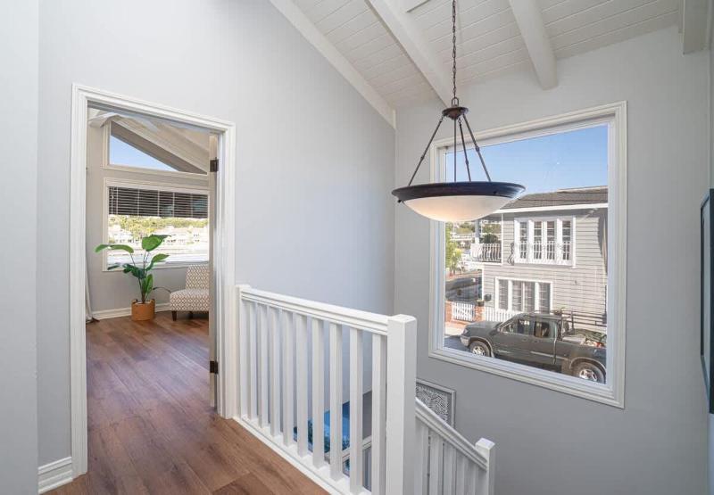 Newport Beach Balboa Island Bayfront House with Patio & Free Parking home - image 48