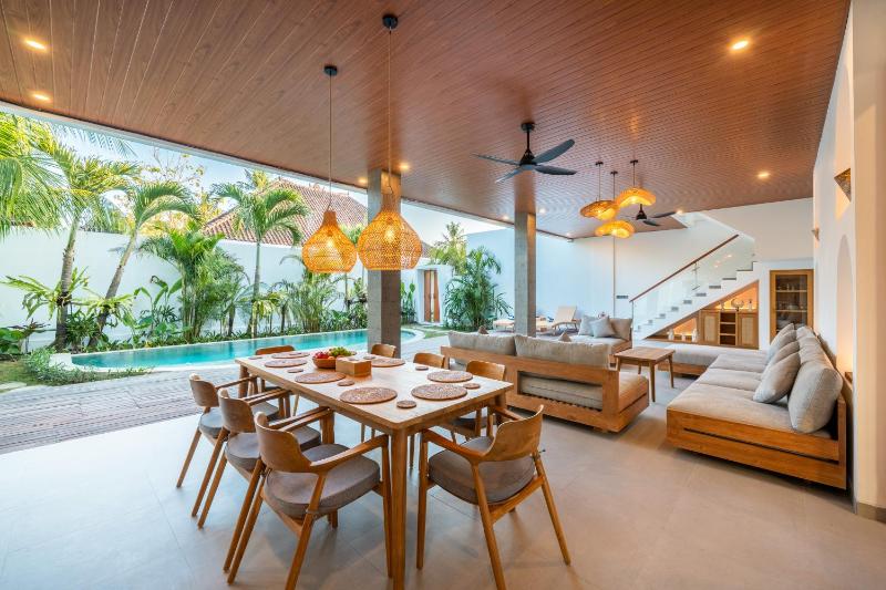 Frankie's Villas - image 40