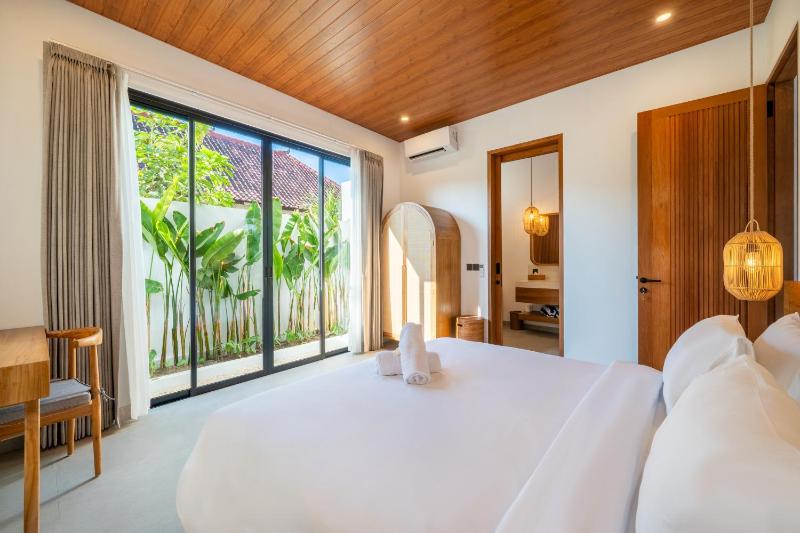 Frankie's Villas - image 20