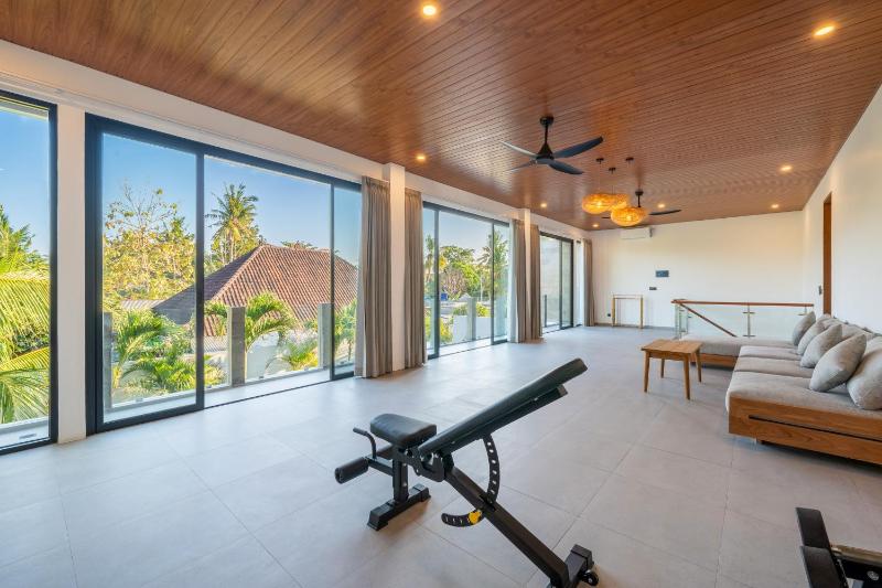 Frankie's Villas - image 35