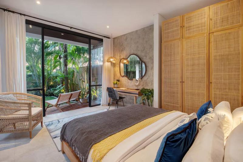 Digital Nomads! Couples! Modern Explorers! A Fresh LuxXe Hideaway in Prime Canggu for 10 - image 33