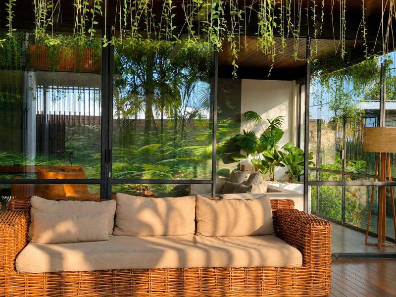 Digital Nomads! Couples! Modern Explorers! A Fresh LuxXe Hideaway in Prime Canggu for 10 - image 21