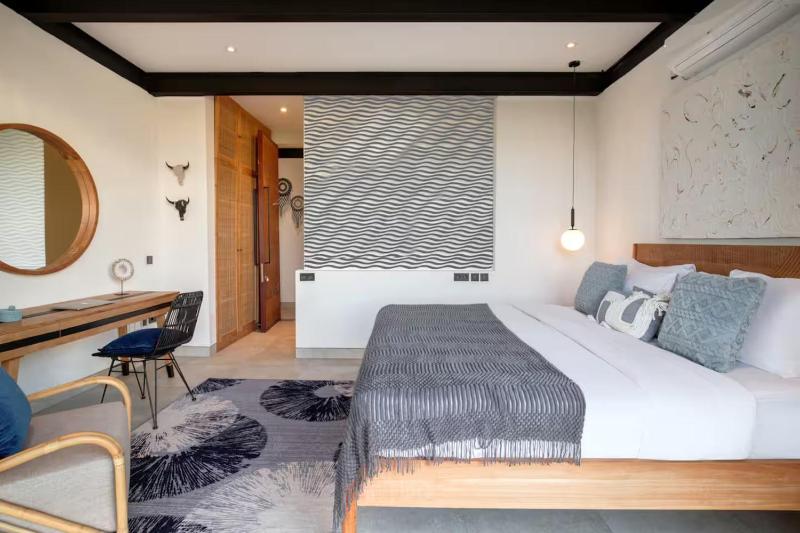 Digital Nomads! Couples! Modern Explorers! A Fresh LuxXe Hideaway in Prime Canggu for 10 - image 2