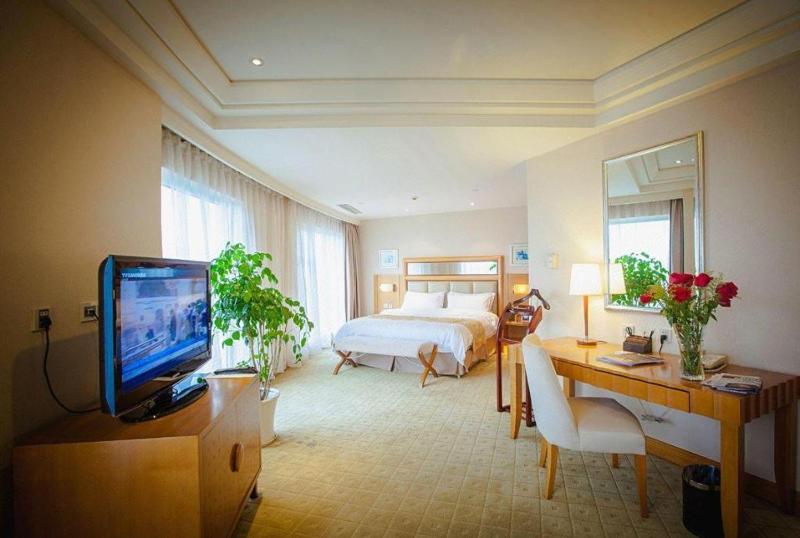 Wuhan Premier Mayflowers Hotel - image 33