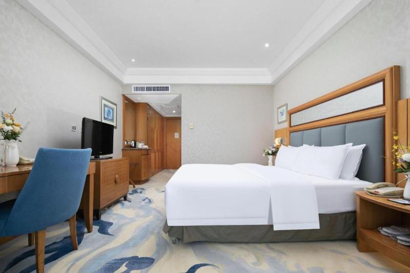 Wuhan Premier Mayflowers Hotel - image 29