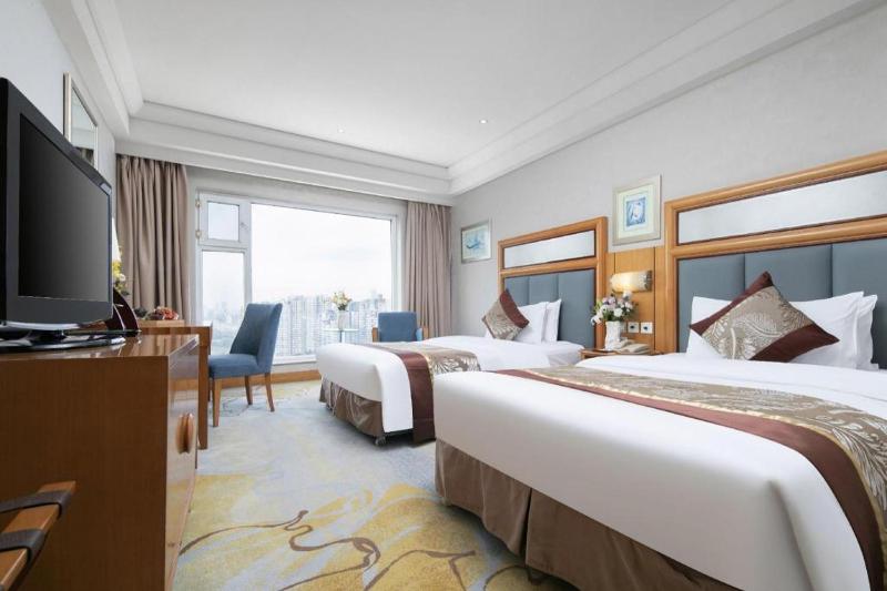 Wuhan Premier Mayflowers Hotel - image 45
